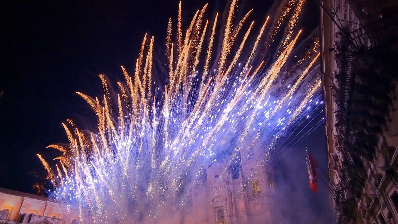 Fuochi d'artificio Piazza Duomo Acireale - Festa San Sebastiano 2025
