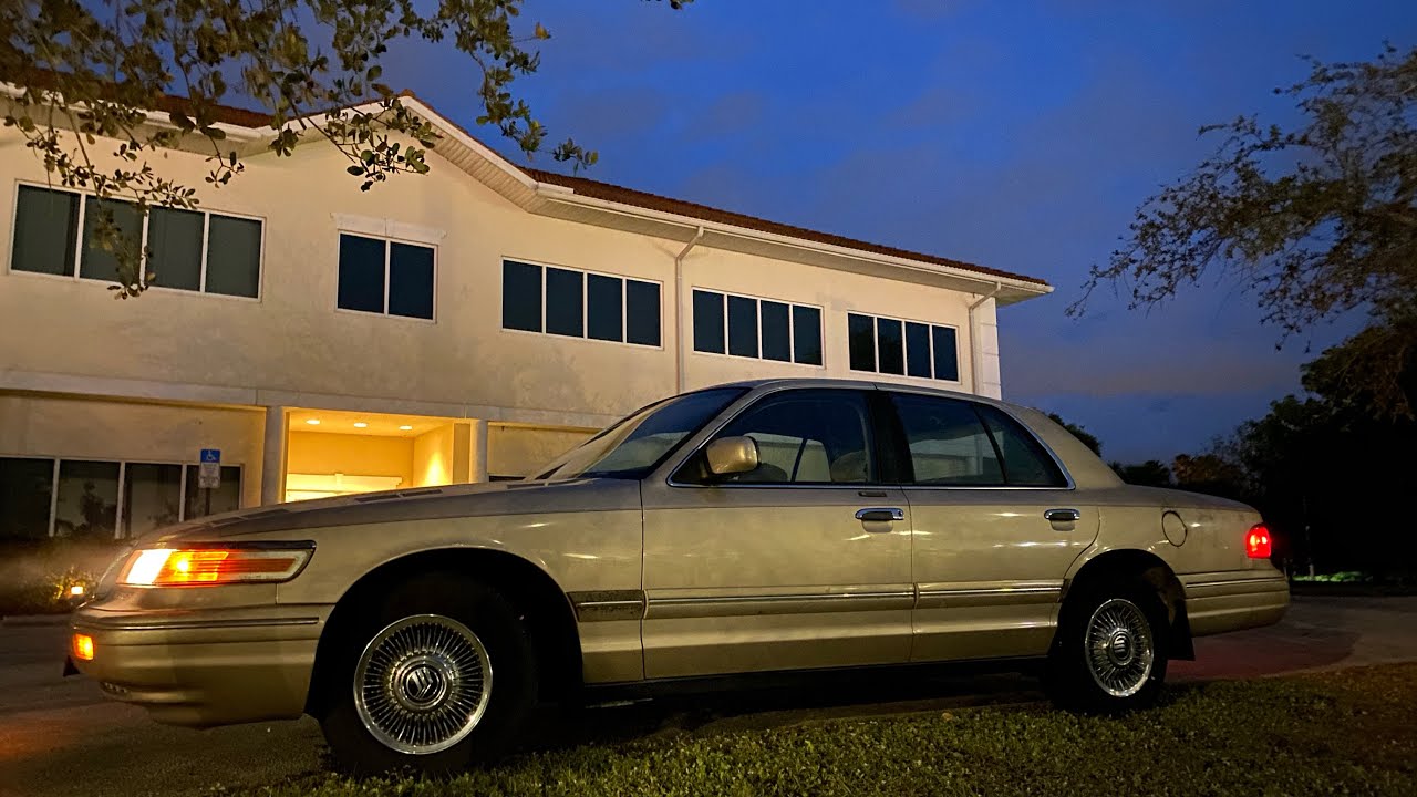 1997 Mercury grand Marquis score with  Cracked intake 4.6 Ford