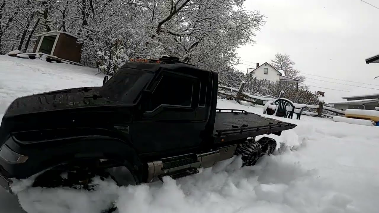 Traxxas TRX-6 Flatbed Hauler Snow Test
