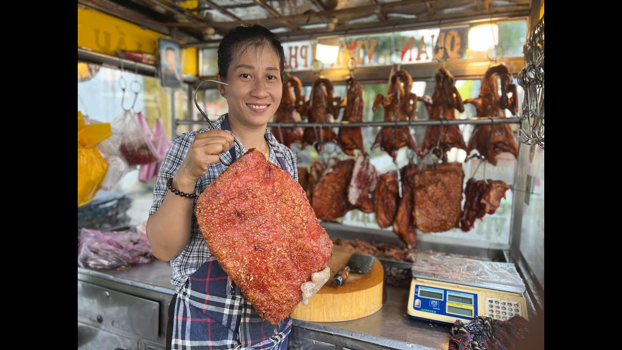 Bà trùm vịt quay Sài Gòn Trịnh Kim Chi chặt heo quay bốp bốp mướt rượt
