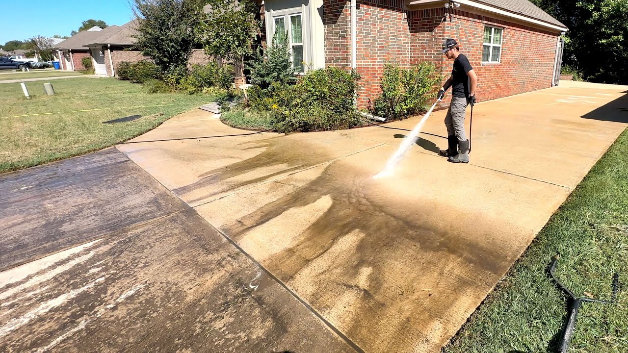 Elderly Homeowner in wheelchair gets the CLEANEST driveway on the block