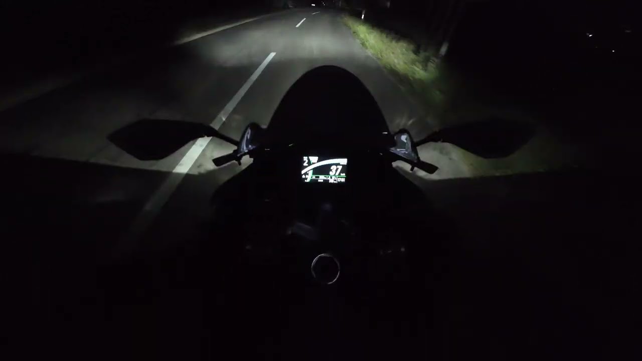 Nightride mit der Ninja ZX4RR | Pure Sound | Shark RCT