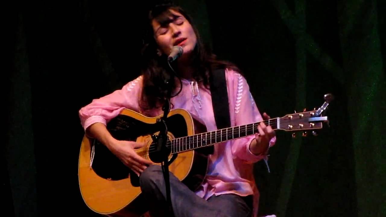 10. Farda - Laleh, Palladium, Malmö, Sweden 18/12 2009