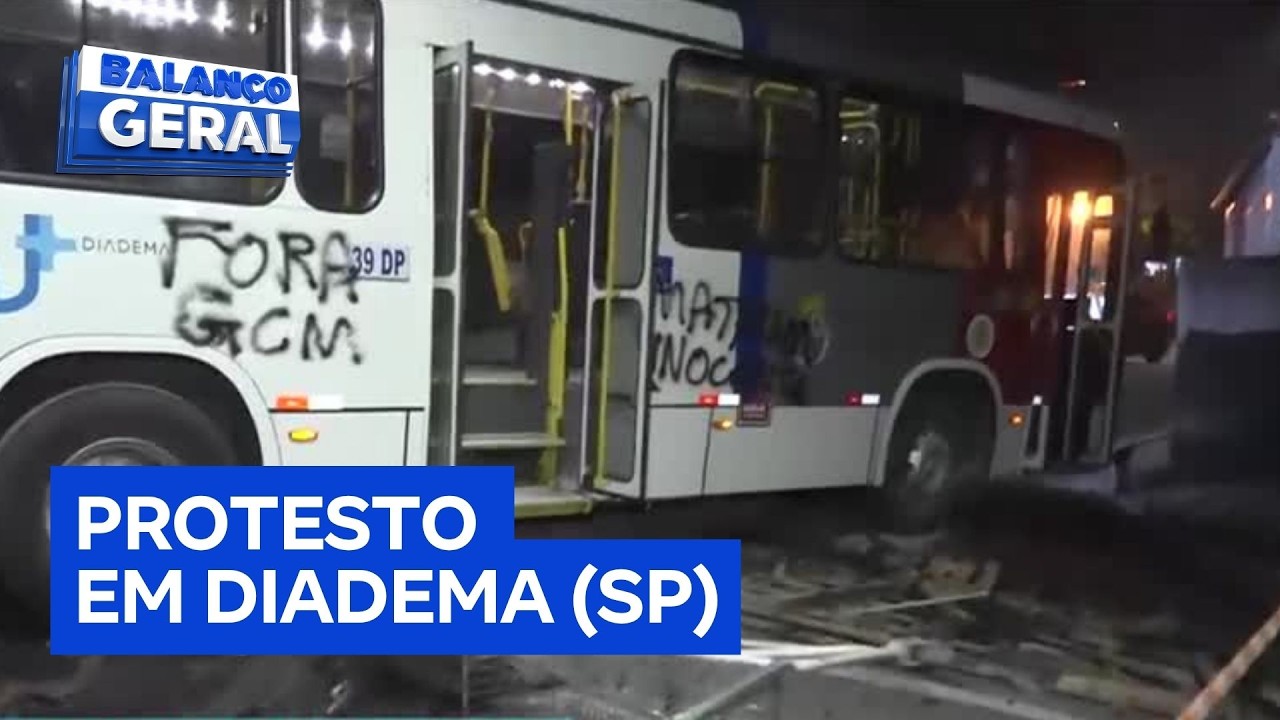 Moradores protestam contra morte de jovem em Diadema, na Grande S&atilde;o Paulo