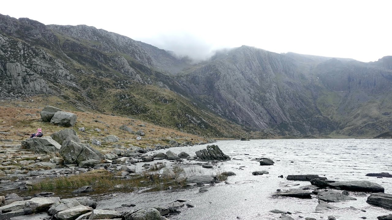 Snowdonia National Park, The Glyderau, Llyn Idwal & Llyn Ogwen