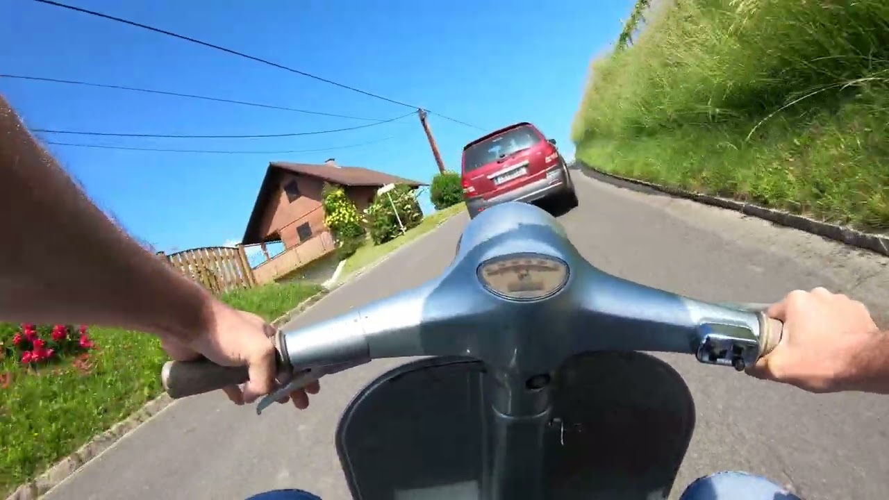 Vespa 125 Nuova 1966 onboard