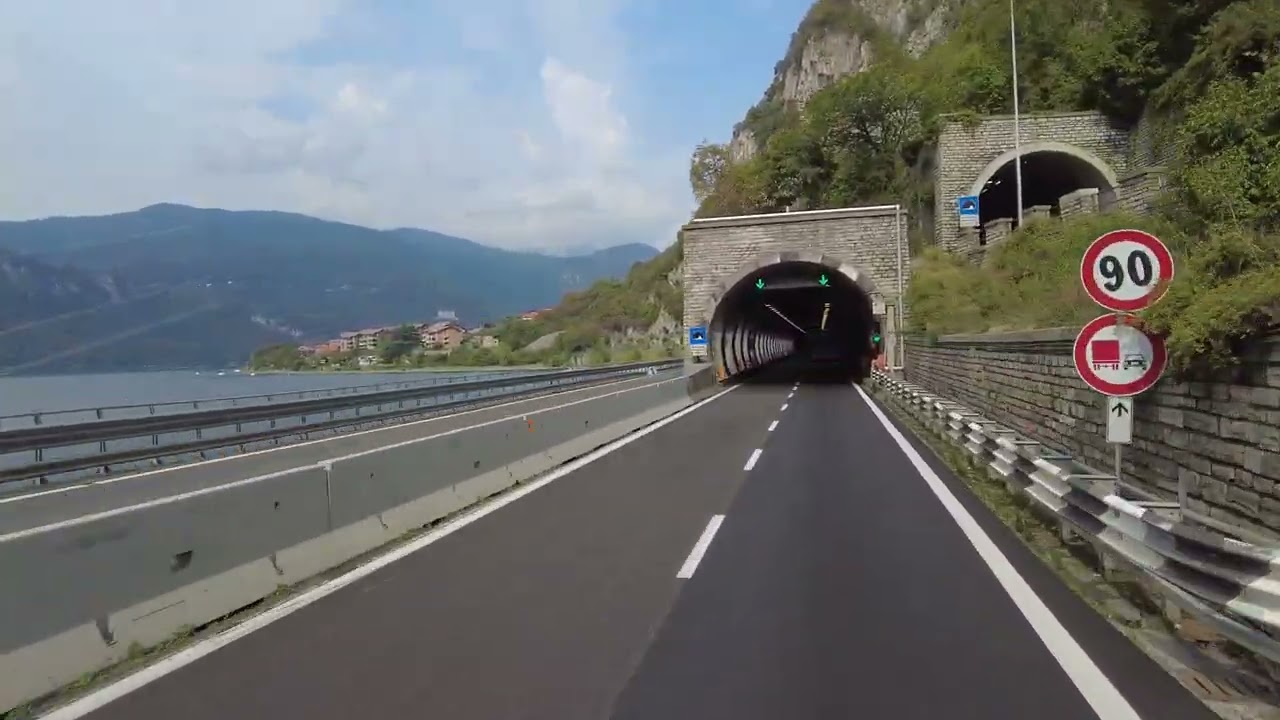 Kamionem po Itálii,  okolo jezera Lago di Como.