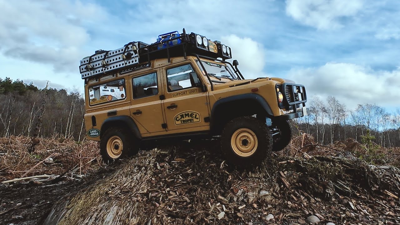 FMS FCX10 Camel Trophy Defender Woodland Trail. Part 1