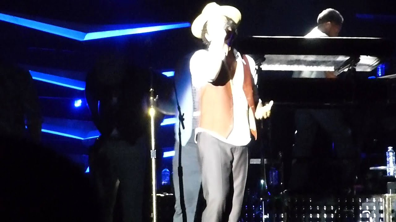 Bruno Mars If I knew Live Bercy Paris