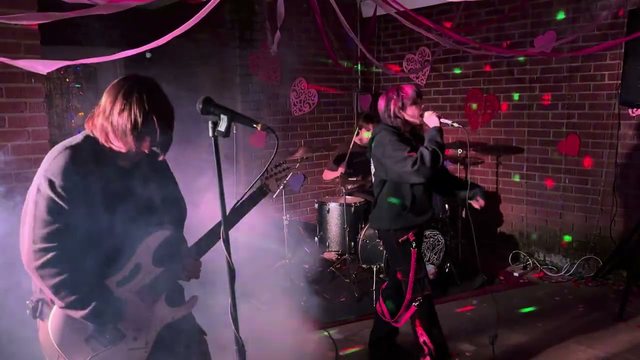 Awake by Kutie @ The Exeter House Show