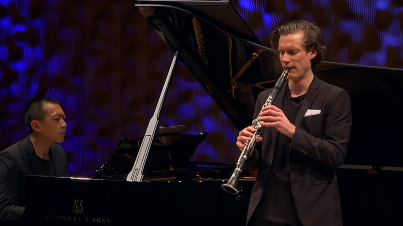 Holmander/Huang perform Martinsson: &rdquo;Suite Fantastique&rdquo; at Elbphilharmonie