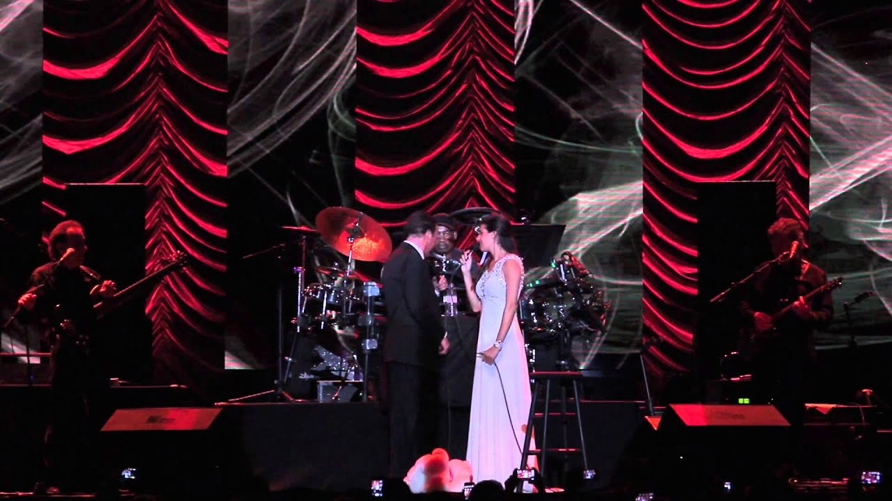 JULIO IGLESIAS E CUCA ROSETA - BESAME MUCHO