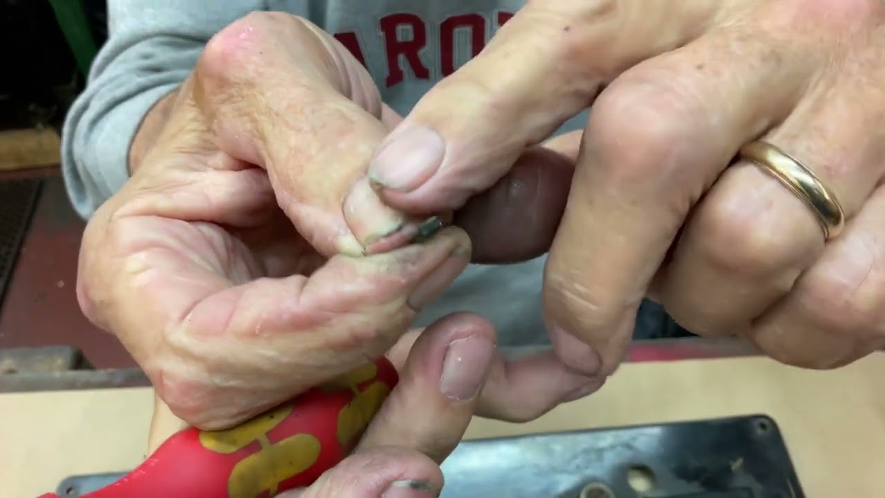 1190. Как разобрать верхнюю часть фонографа Edison Triumph