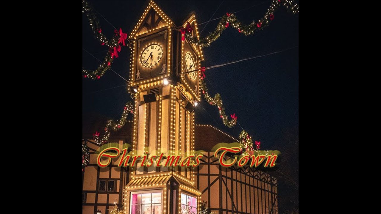 Christmas Town, Busch Garden | A6500 + Sigma 16 mm