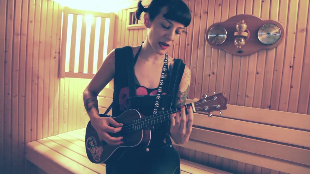 A Tout le Monde, Megadeath Ukelele x Miss Vicha