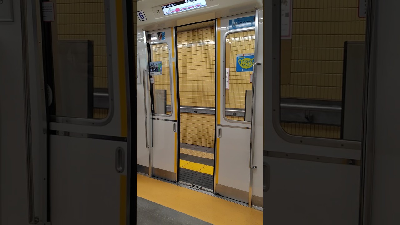【麻布十番駅】都営大江戸線の麻布十番駅でのドア閉!!! 