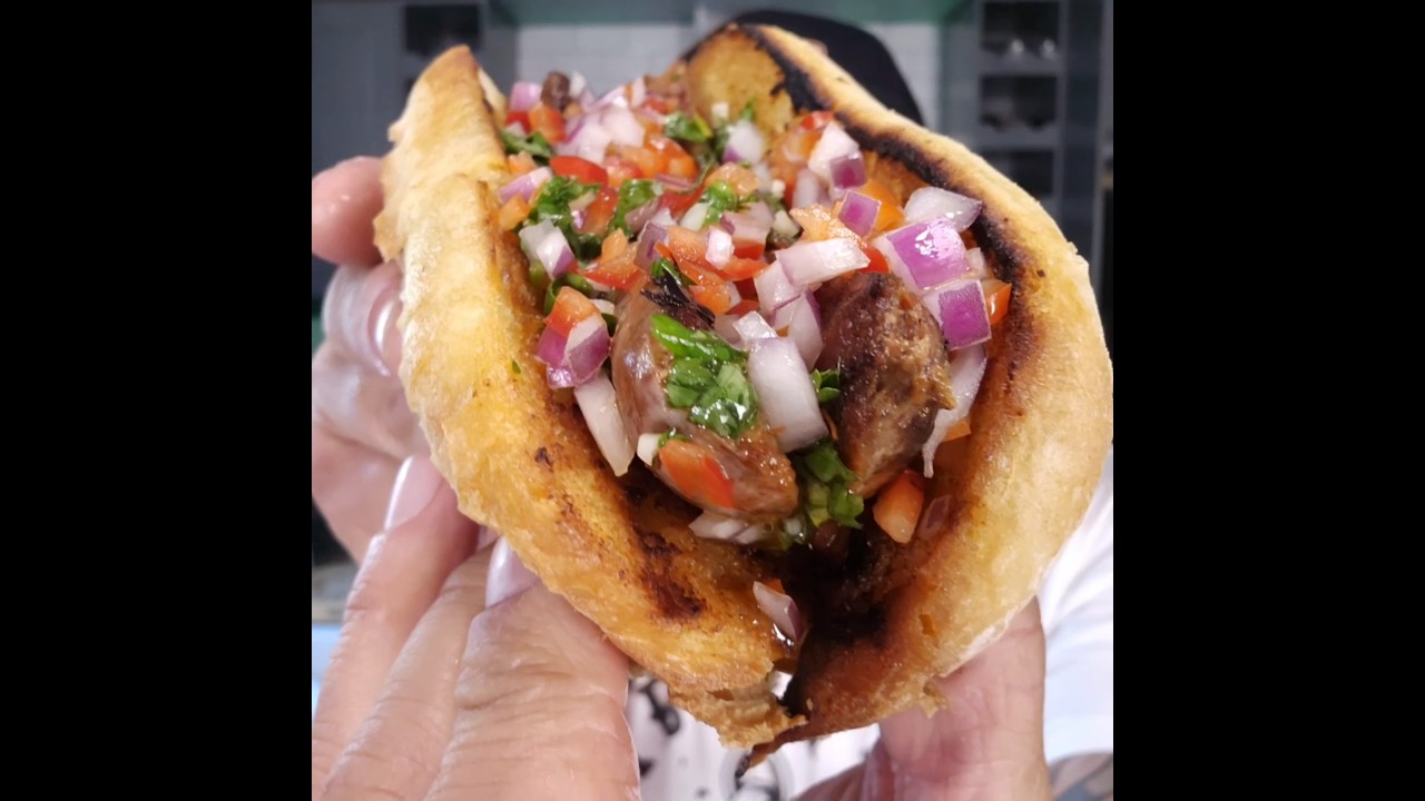 Choripan Argentinian hot dog! #grilltime #easyrecipeideas #foodshorts #argentinianfood