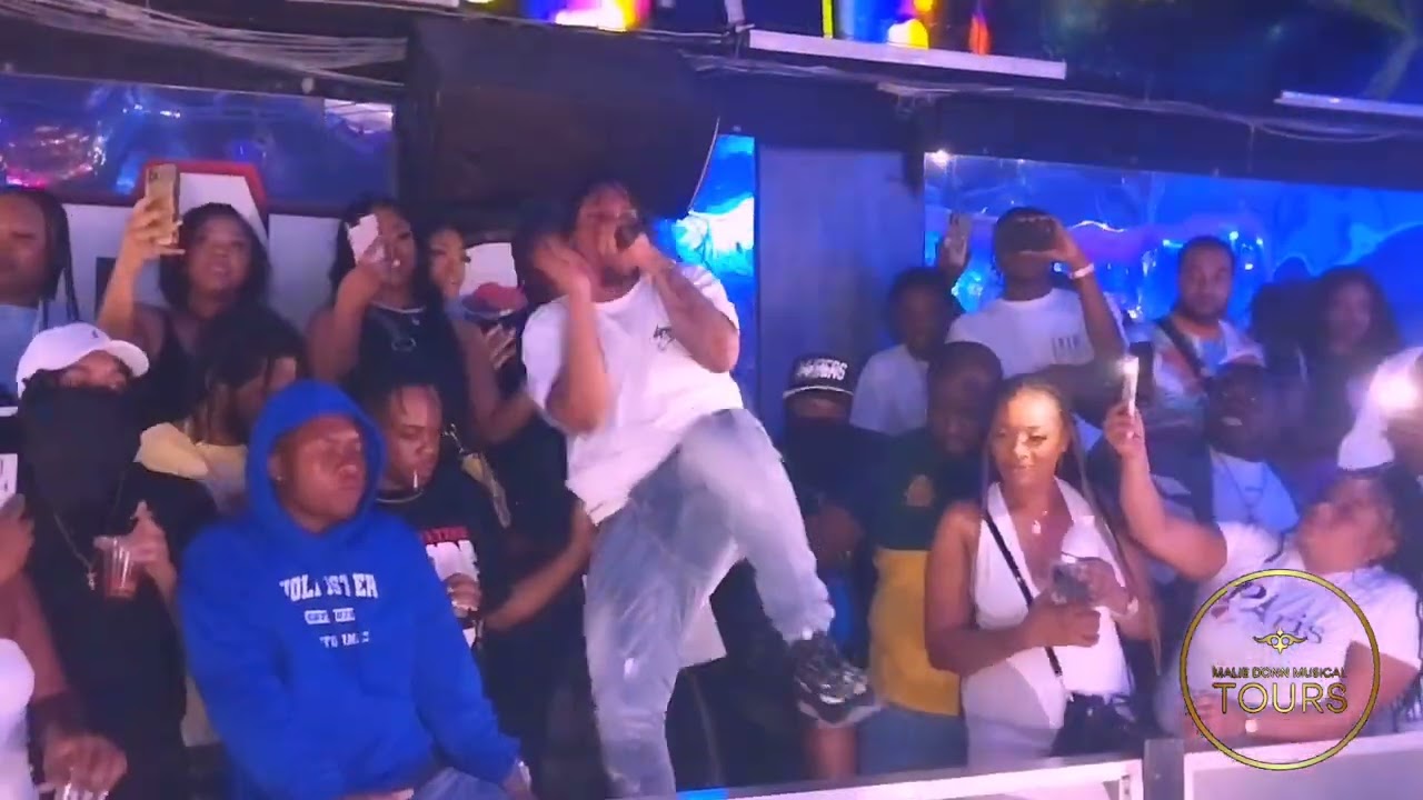 Malie with another overwhelming performance at Montego Bay, Taboo. #malie #6ixx #maliedonn