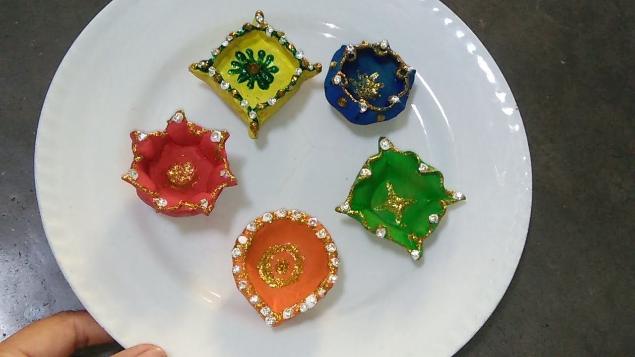 Colourful And Fancy Atta Diya
