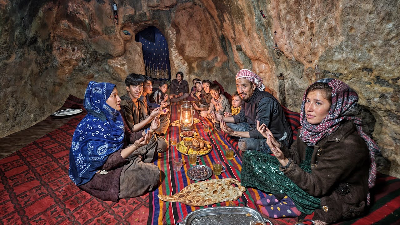 Ramadan in the Mountains: A Big Village Family&rsquo;s First Iftar in the Coldest Winter