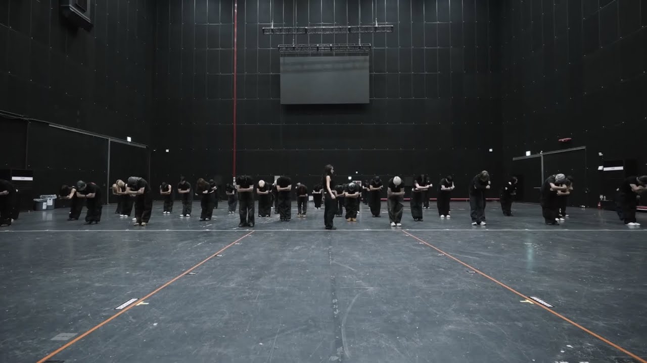 JENNIE (제니) &ndash; &lsquo;Like Jennie (MMA 2025 ver.)&rsquo; Mirror