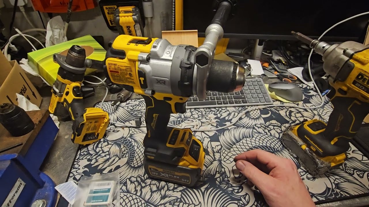 Dewalt DCD1007 Drill Chuck Removal