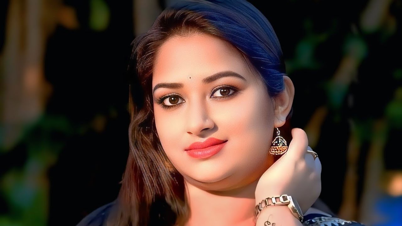 আমি লন্ডনে থাকি । যদি মনের মত একটা মন পেতাম তার সাথে বাকিটা জীবন সংসার করিতাম । Raju Khan রাজু খান