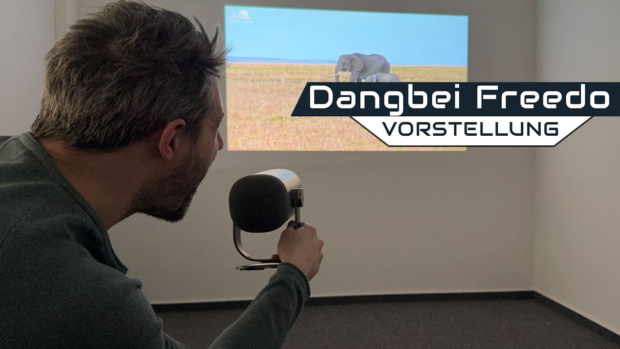 Dangbei Freedo - Der tragbare Allrounder? Projektor mit Google TV, Akku und integrierten Standfuß