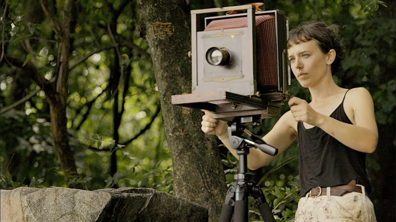 Фотограф использует камеру 1800-х годов, чтобы запечатлеть современную городскую среду