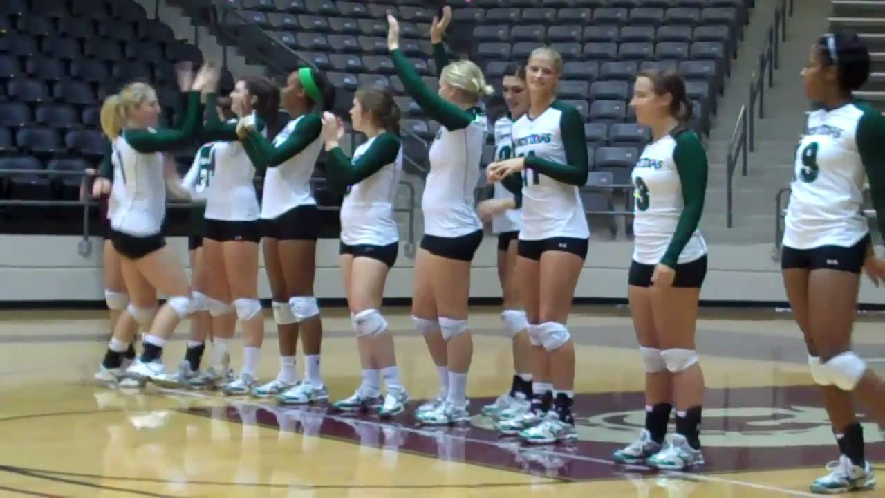 Mean Green Volleyball Takes Little Rock!