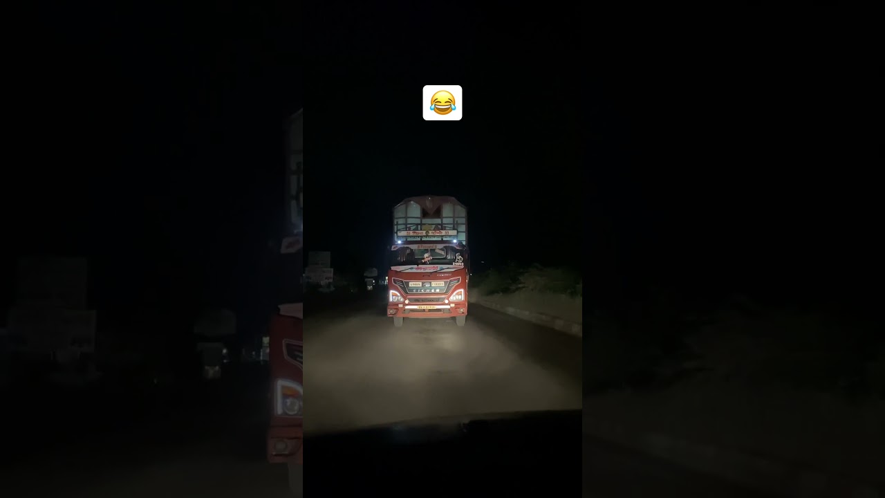 indian road funny moments #shorts #youtube  #india #indianroads #indianroad #truck