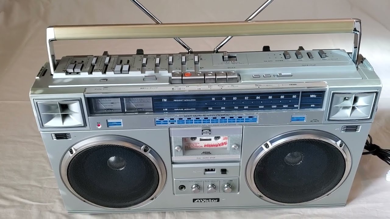 Victor / JVC RC-M70 Boombox Stereo Demo