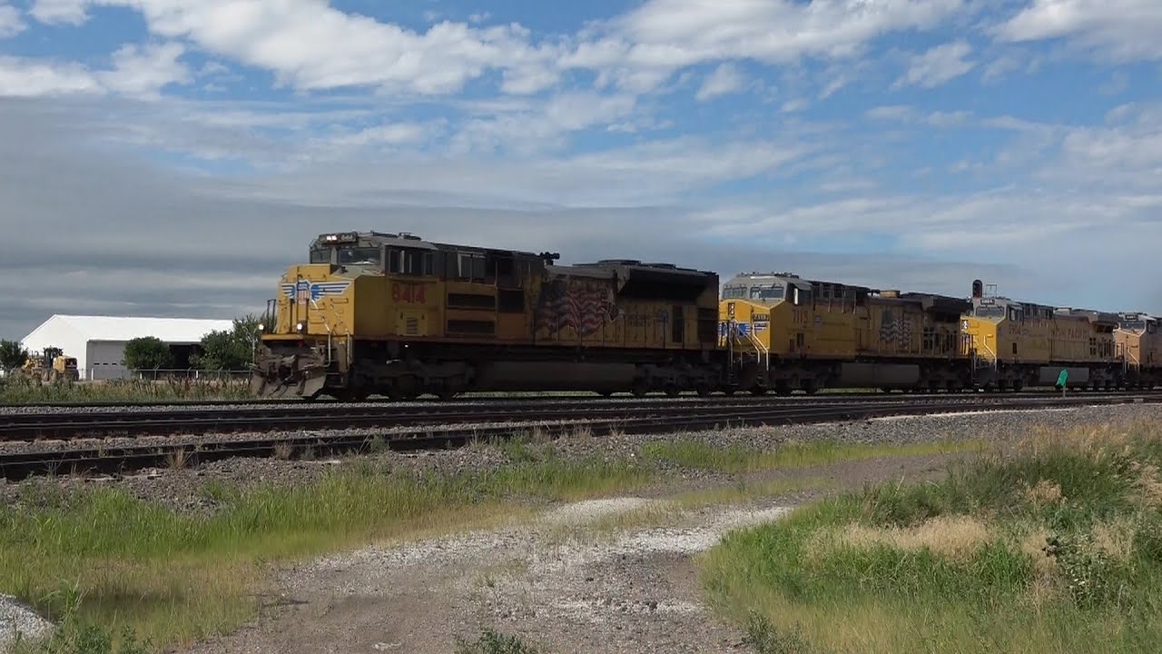 TRIPLE TRACK ACTION ON THE UNION PACIFIC KEARNEY SUB! TRAIN MEET AND DRONE VIEWS!