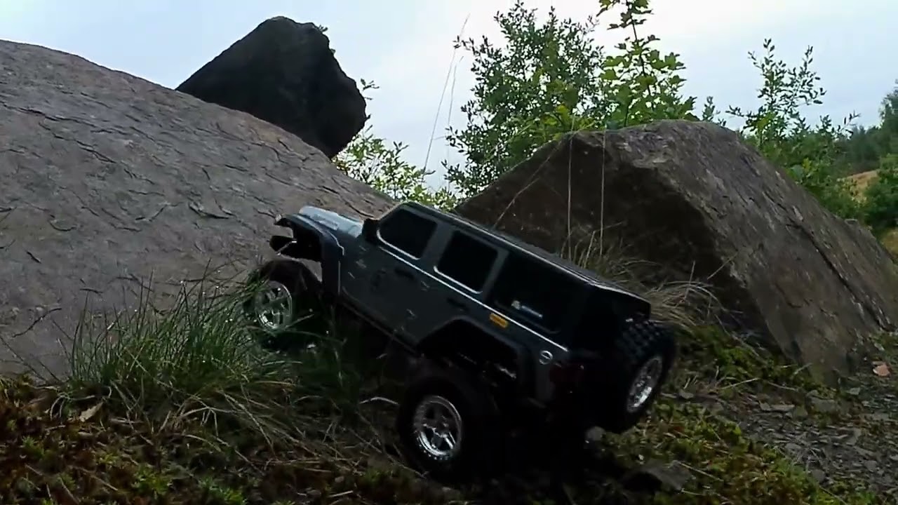 Austar AX8560 TRX4M clone full video (long)