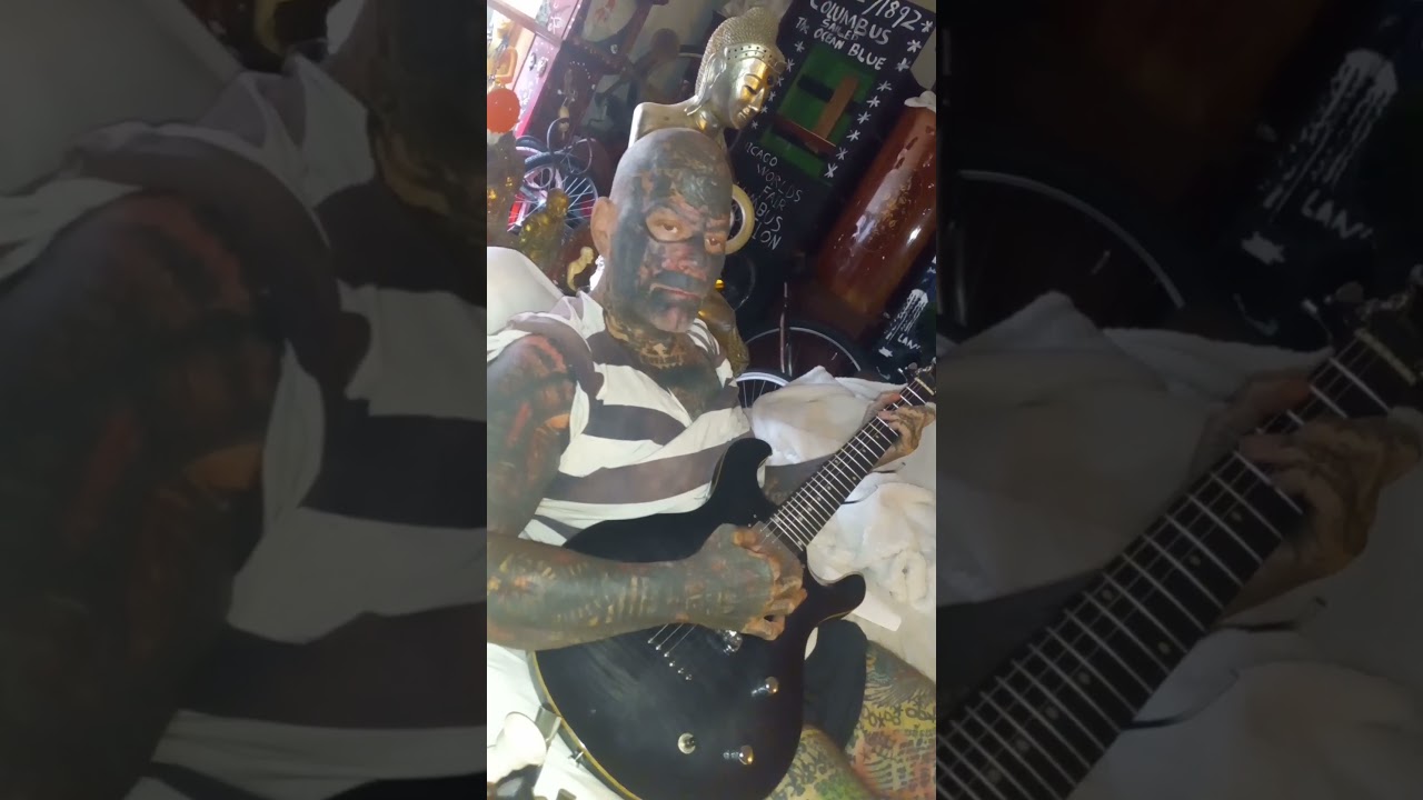 DONT MAKE ME LAUGH MUSICAL ENTERTAINMENT GUITAR UKULELE FLUTE  BAND BUGLE HORN UNICYCLE MUSIC SONGS