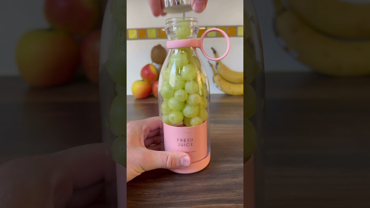 Fresh Grape Juice 🍇😍#freshjuice #smoothie #sommer #blenderbottle #US #wellness #fyp #miniblender