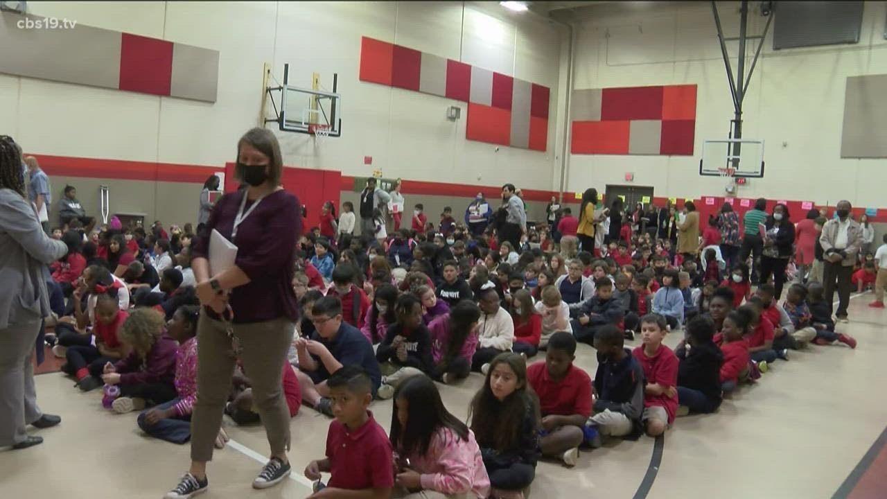Marshall Elementary school keeps kids safe in gymnasium tornado shelter