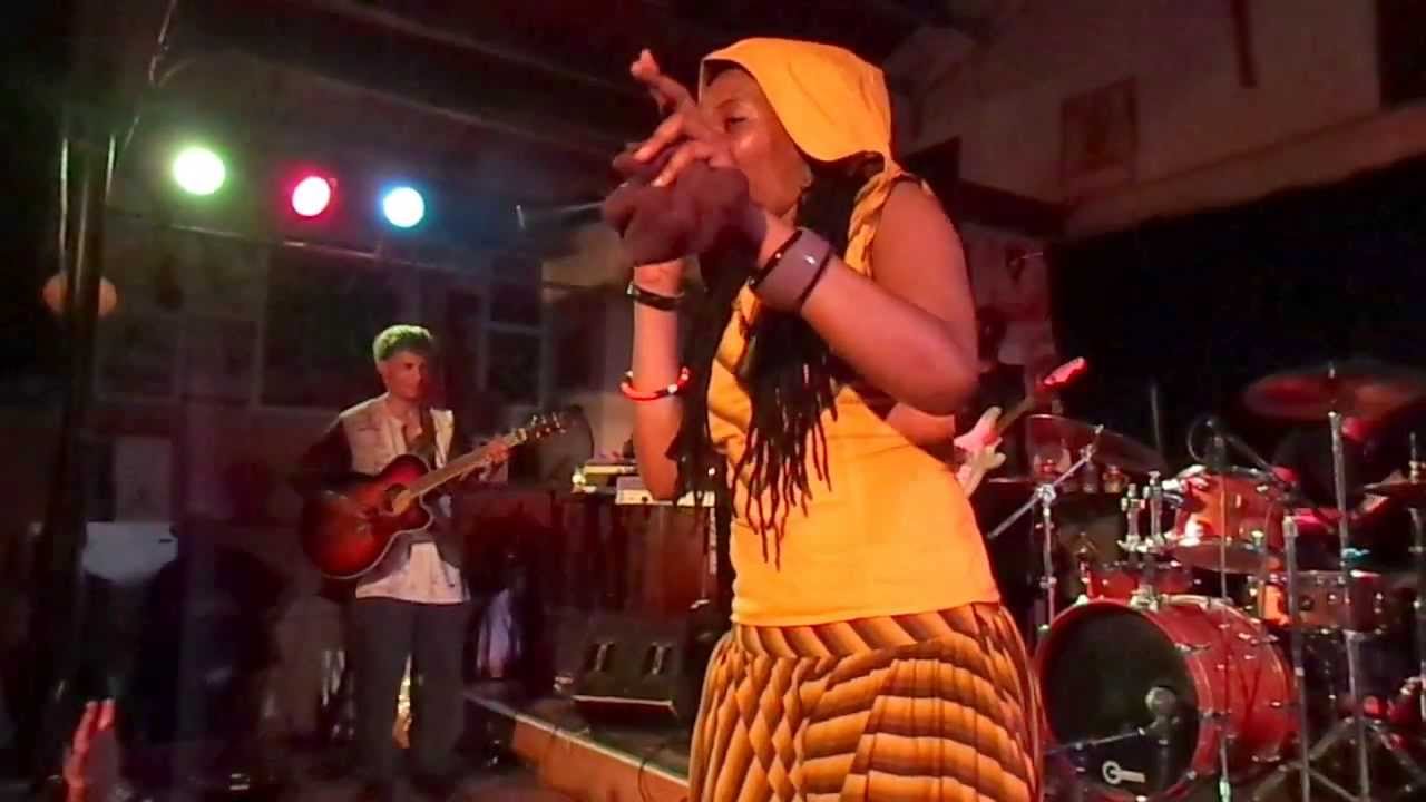 Nkulee Dube (daughter of Lucky Dube) performing live at Ashkenaz Berkeley, CA- July 19, 2013 (9)
