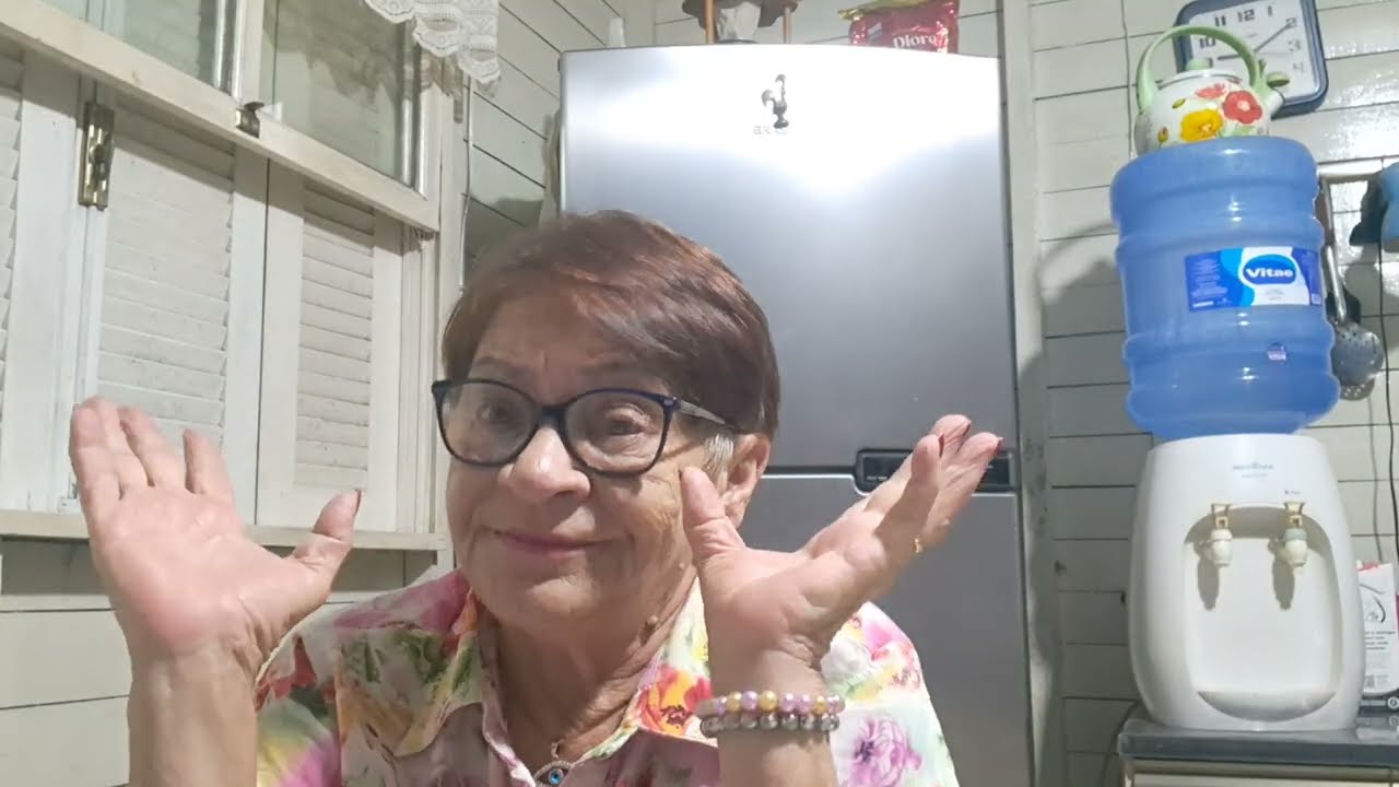 #☎️☎️ALÔ  VEINHO DA ROÇA? ,VC VENDEU OS ESCRITOS COMO  GADO??🤣🤣🤣🤣.