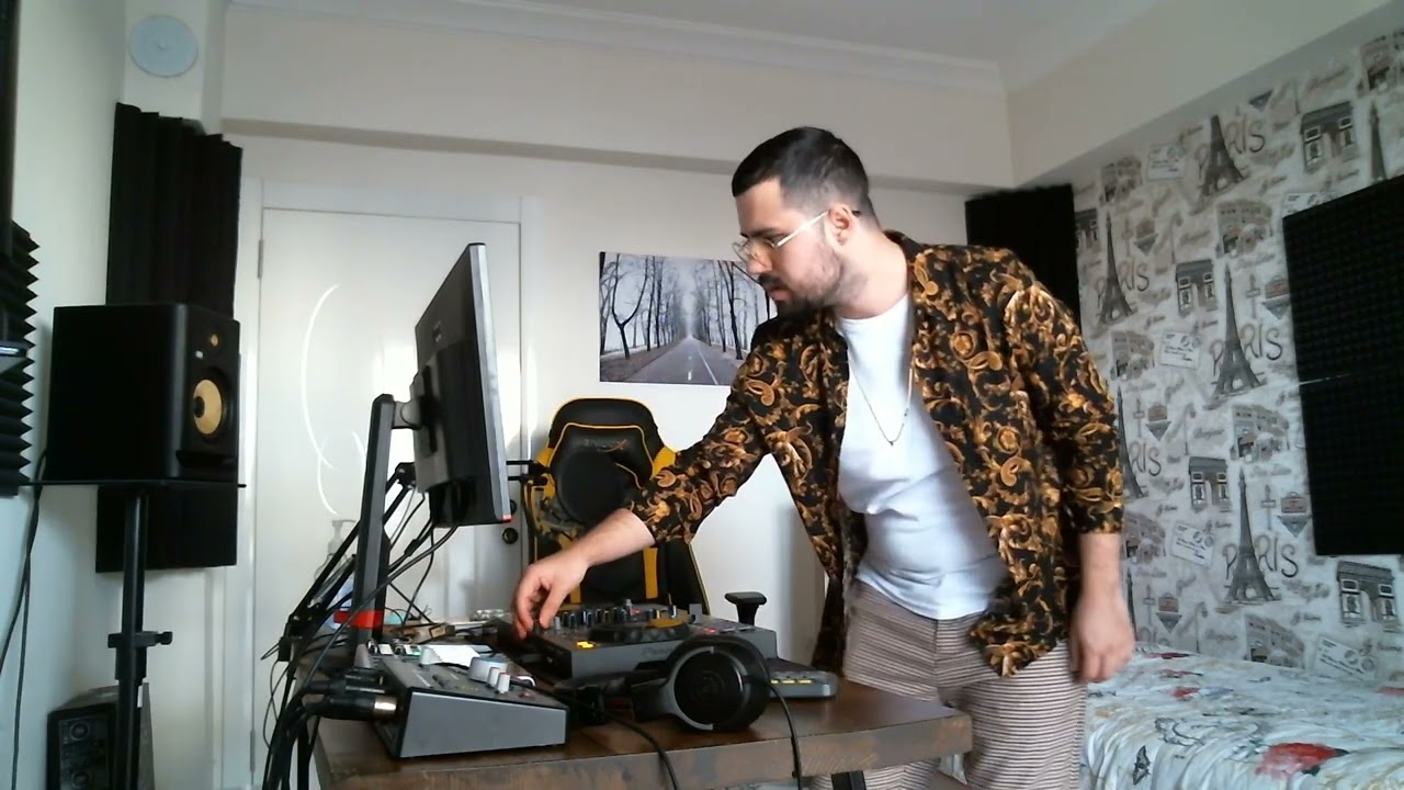 Home Studio Setup 2026 | DJ Turntables & Live
