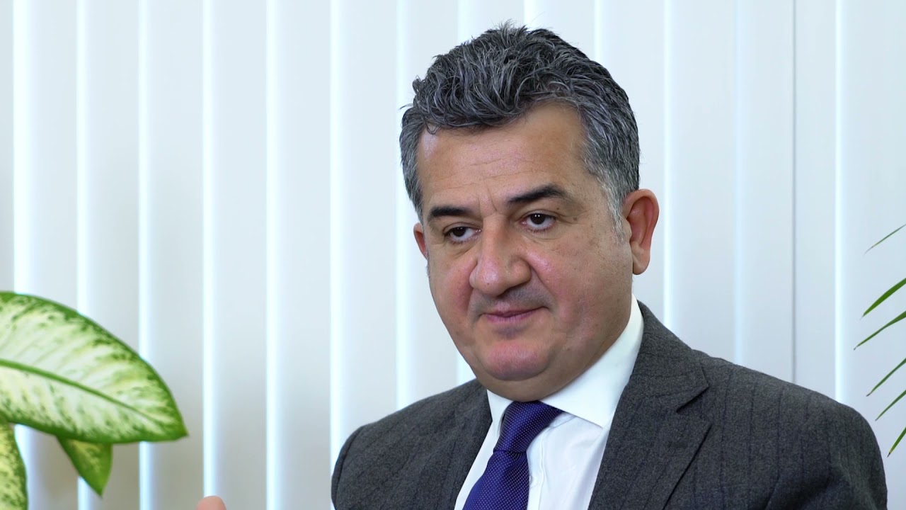 Bel Kayması Nasıl Tedavi Edilir? Vidalı Bel Kayması Ameliyatı | Op. Dr. Çağatay Kemerli