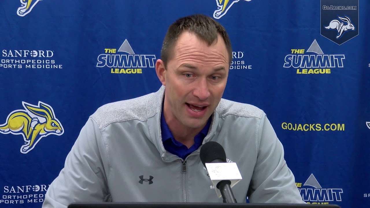 Eric Henderson Postgame Press Conference vs North Dakota (01.22.2021)