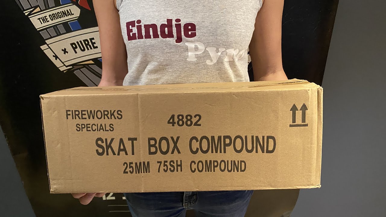 Skat Box : Fireworks Specials : 75 shots : 25 mm : Compound : Straatfilm