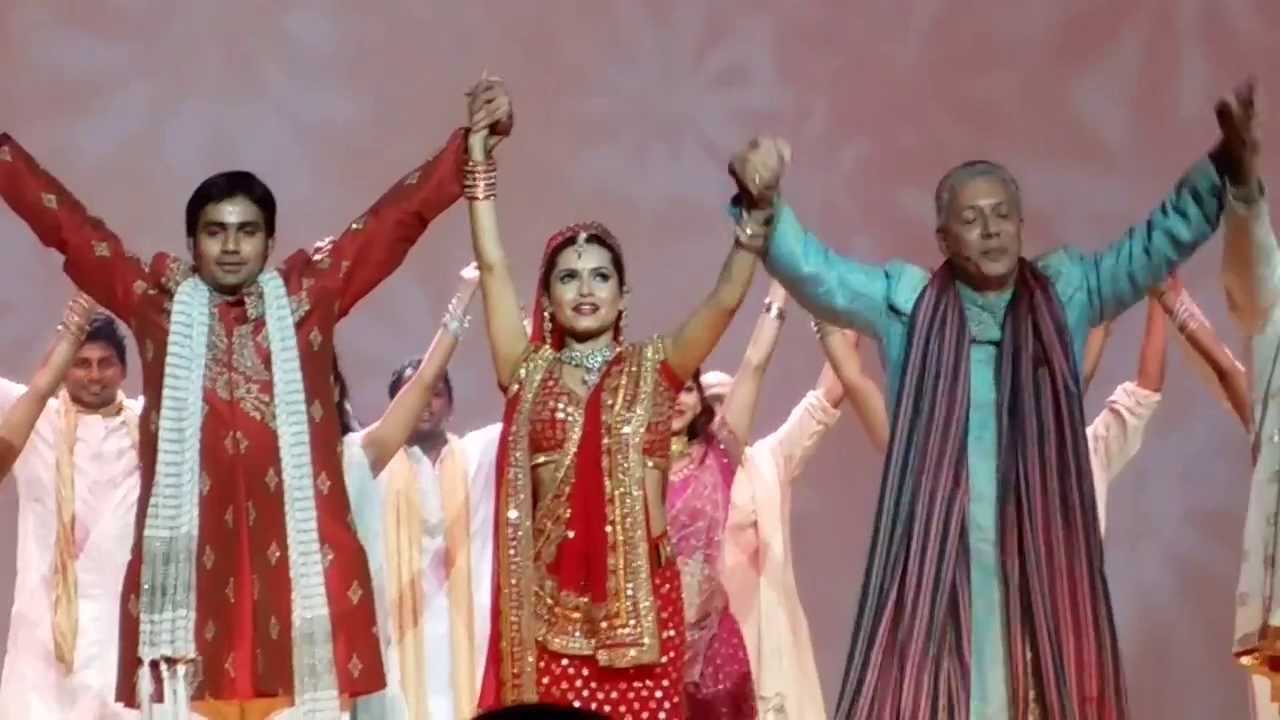 Bharati 2014 - Final_Bole Chudiyan - Le Grand Rex_Paris