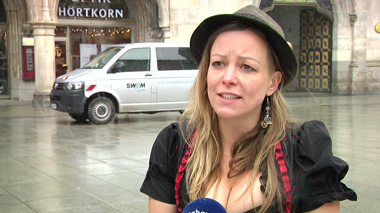 Erd&ouml;l statt Bier &ndash; Protest auf dem Marienplatz gegen geplantes Gaskraftwerk in Unterf&ouml;hring