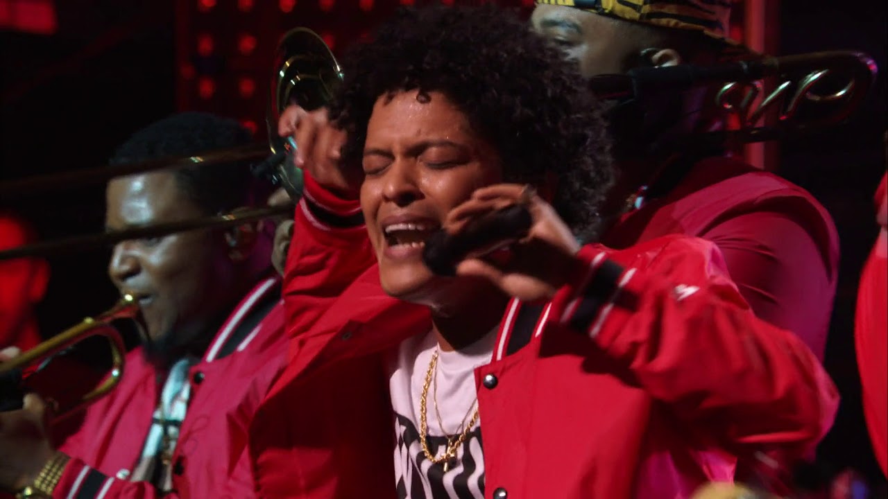 Bruno Mars 24K Magic Live At The Apollo 2017 -