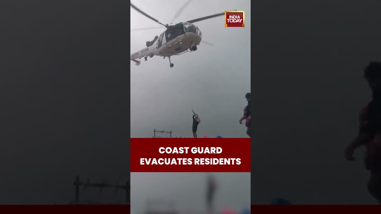 Coast Guard Evacuates Residents As Floodwaters Inundate Gujarat's Navsari #flood