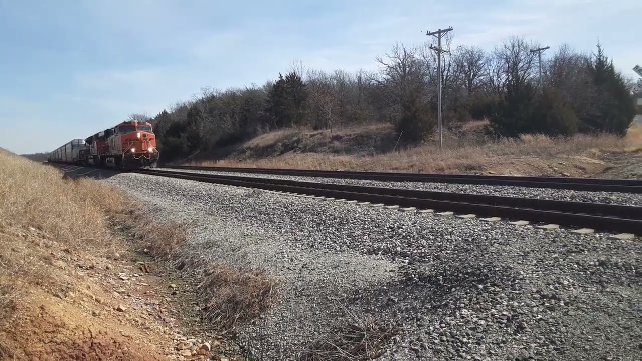 West bound manifest with a CN SD70-M2 on the Avard Subdivision HTULTPL departing mannford Oklahoma