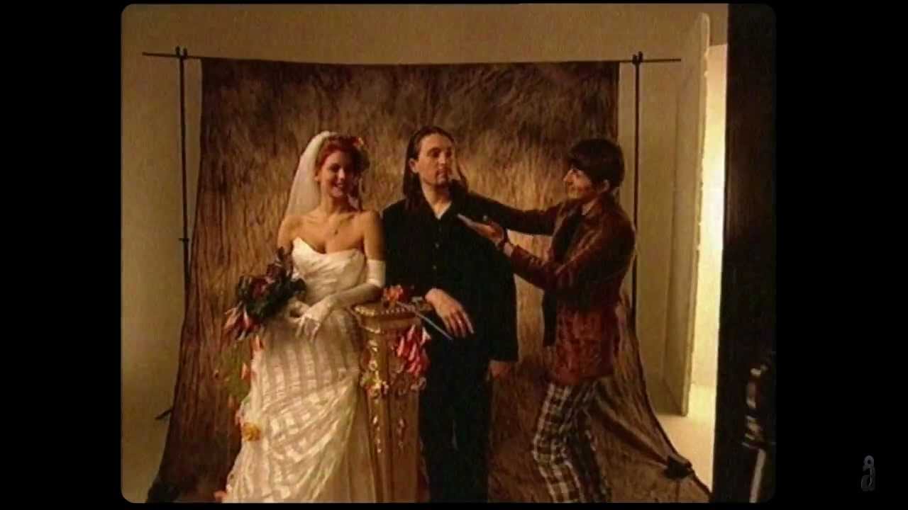 ÁKOS - ILYENEK VOLTUNK (1997) :: Official video