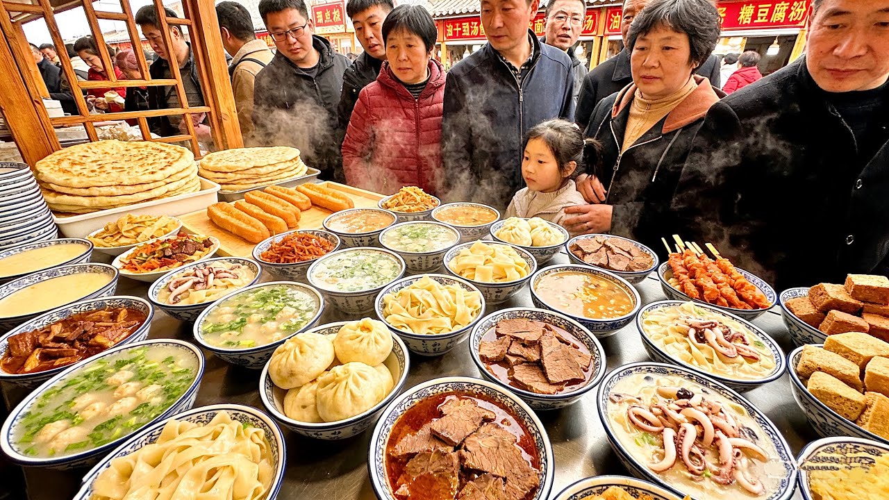 中国河南许昌美味早市和诱人的夜市美食